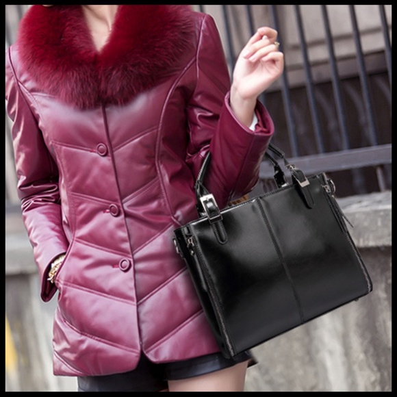 NEW CHAVA Tote Crossbody - Picture 2 of 8